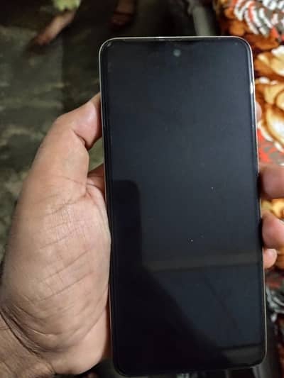 infinix hot 40i 8+8 /128 condition 10/9 charger box available