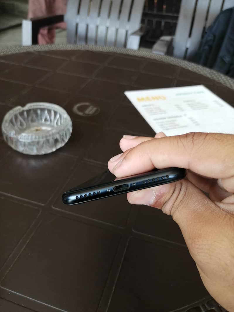 iphone se 3 4