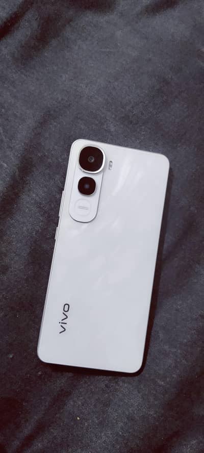 Vivo y400 Mobile for sell