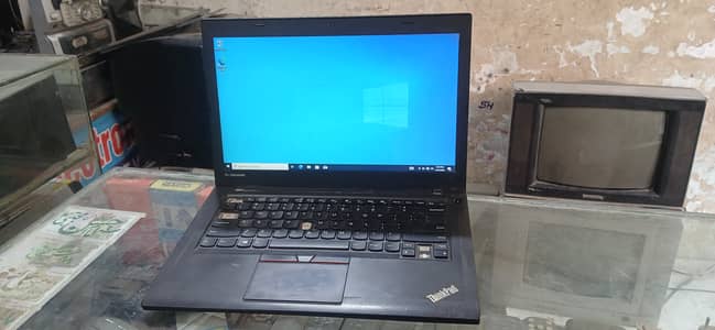 Lanovo ThinkPad Laptop INTEL CORE I5 5200U 2.20GHz