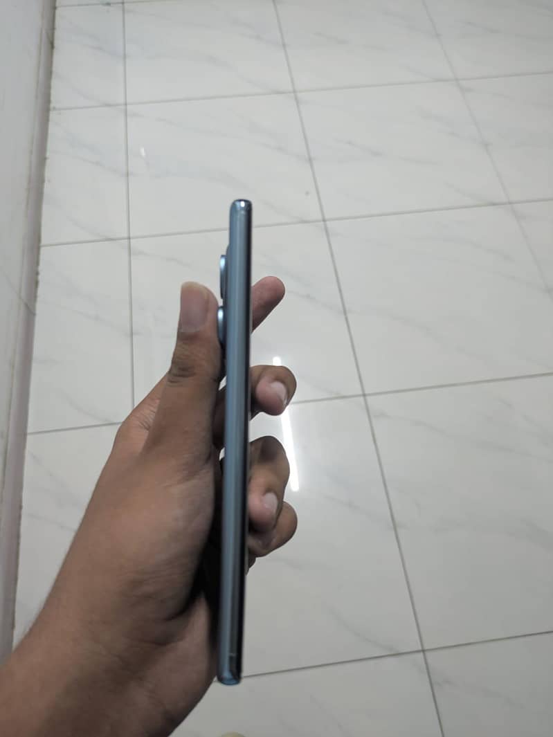 Xiaomi Note 14 pro 3