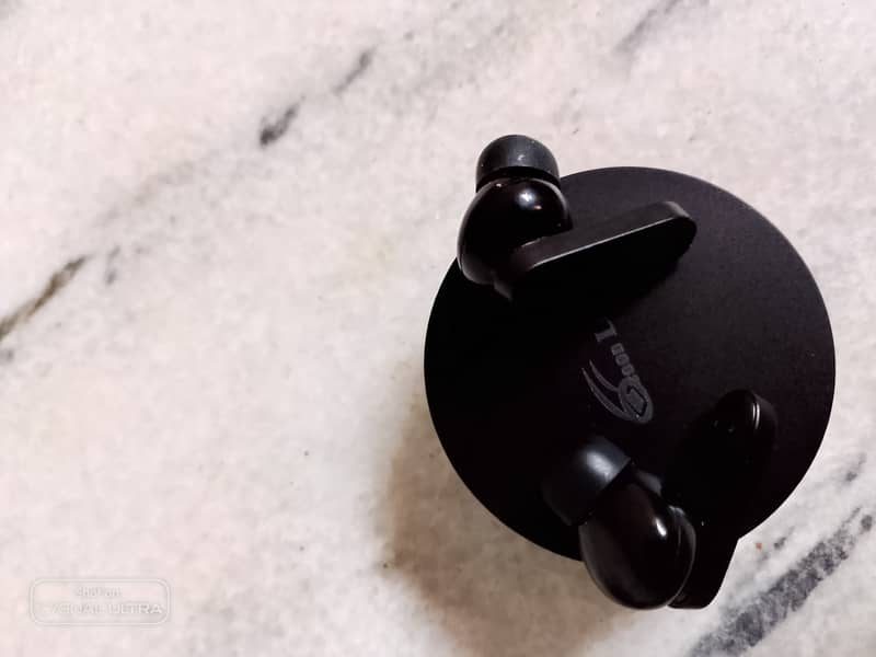 Earbuds 1