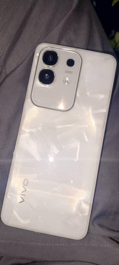 Vivo Y29 256 GB – 10/10 condition