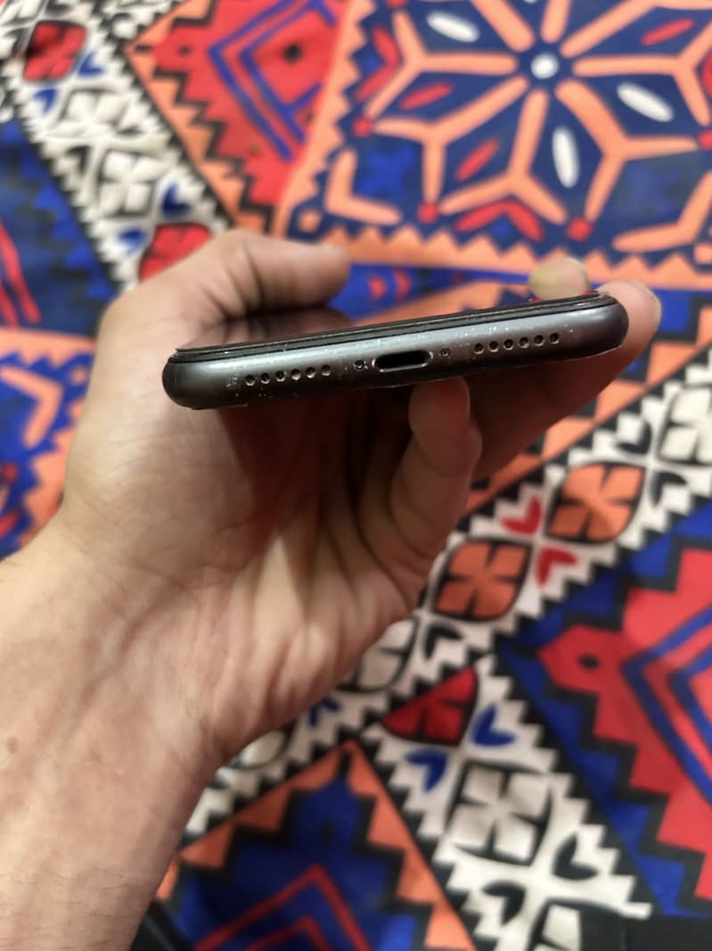 Iphone 11 4