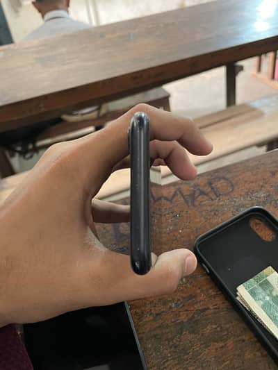XR Factory Unlock 64gb (0.3. 1.8. 8.2. 6.0. 8.9. 7) whtsp