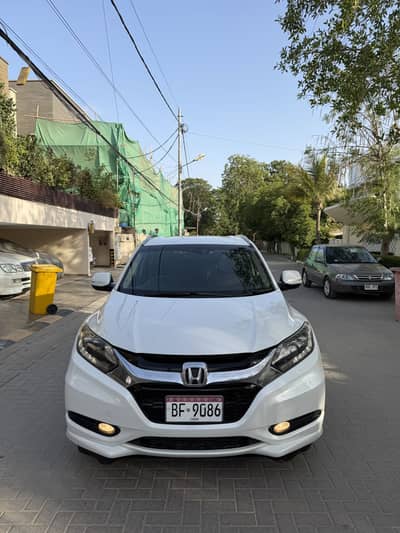 Honda Vezel Z Sensing P. White 2015 Excellent Condition