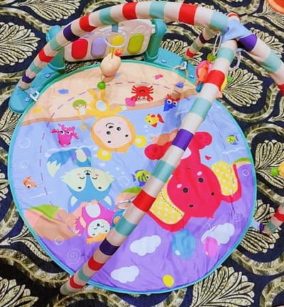 Baby piano gym with accessories and box