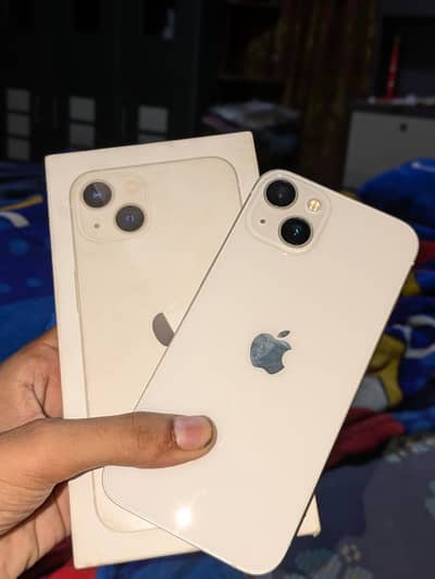 Apple iPhone 13