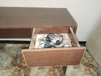 working table