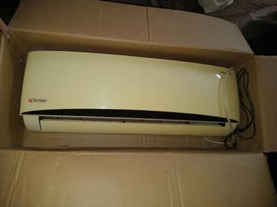 Kenwood 1 Ton spilt AC (With outer and free remote)