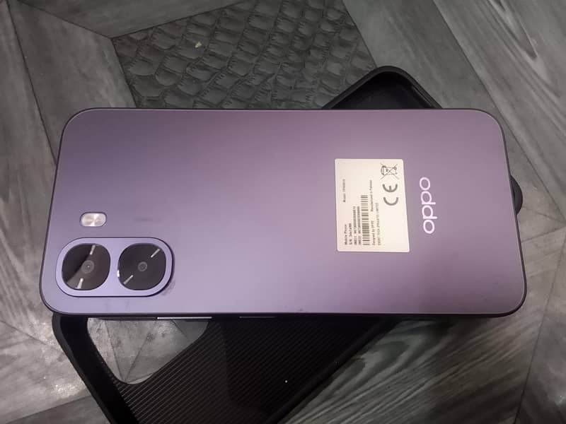 oppo A6s 3/64 one sim 6000mh 1
