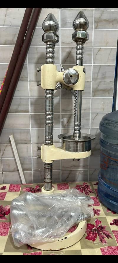 Manual Hand Press Orange Juicer
