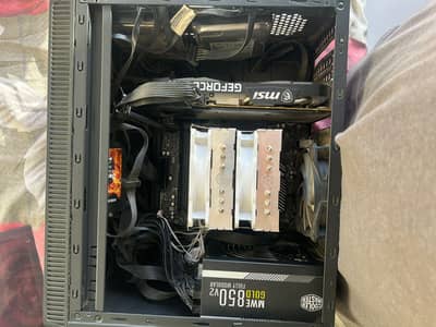 Gaming PC 6 month used (4 month warranty left)