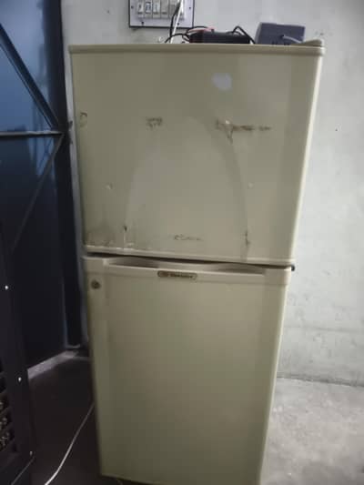 small size 4 foot refrigerator
