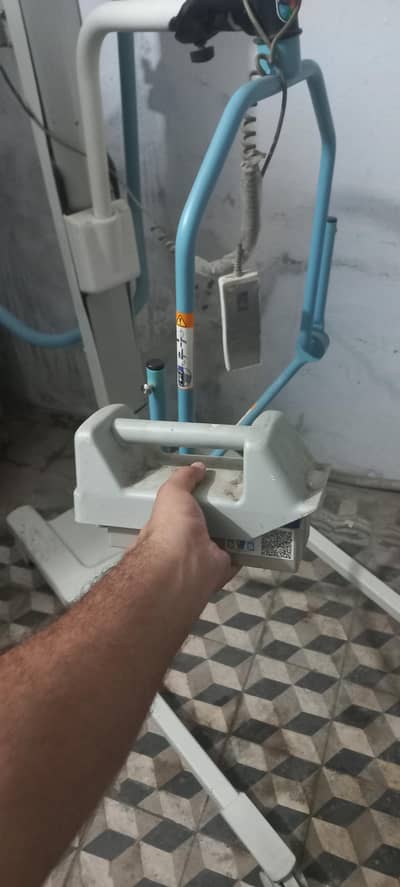 Electric bed Lifter for patient