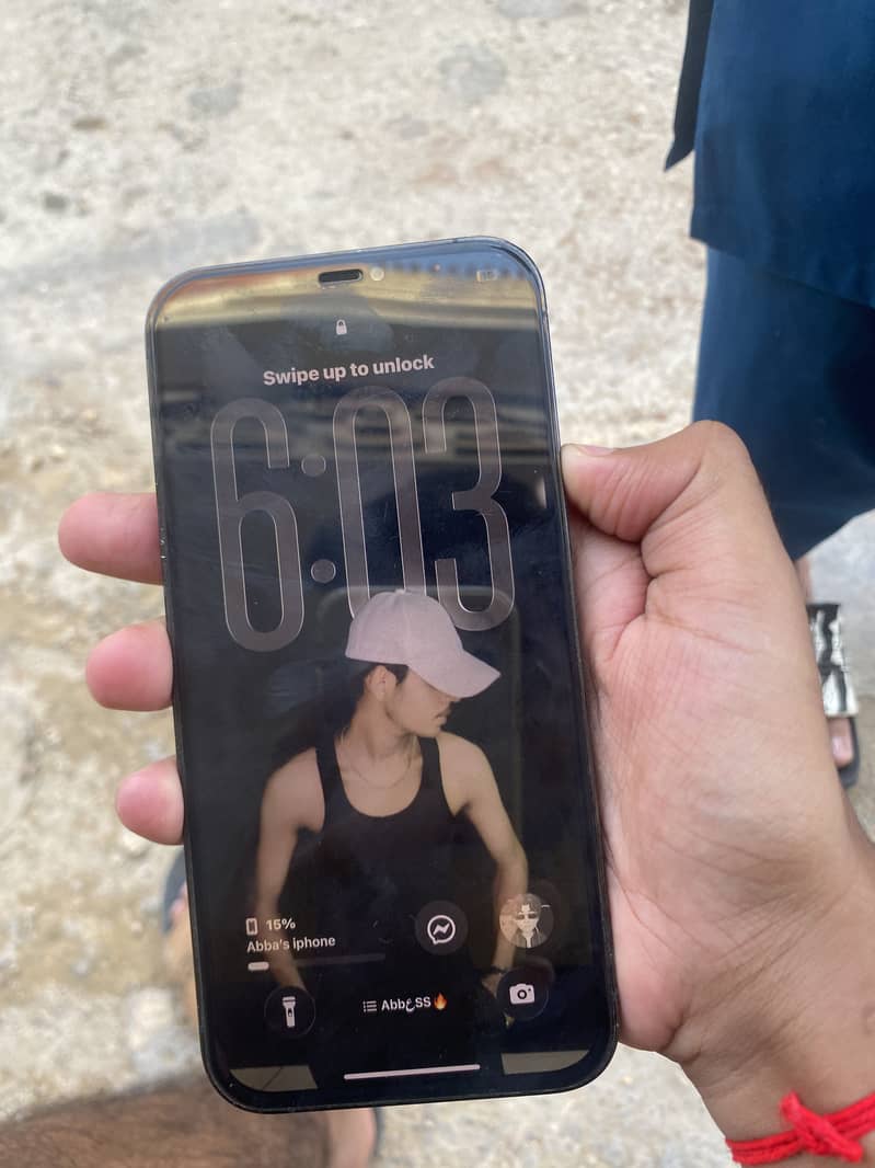 iPhone 12 pro max 4