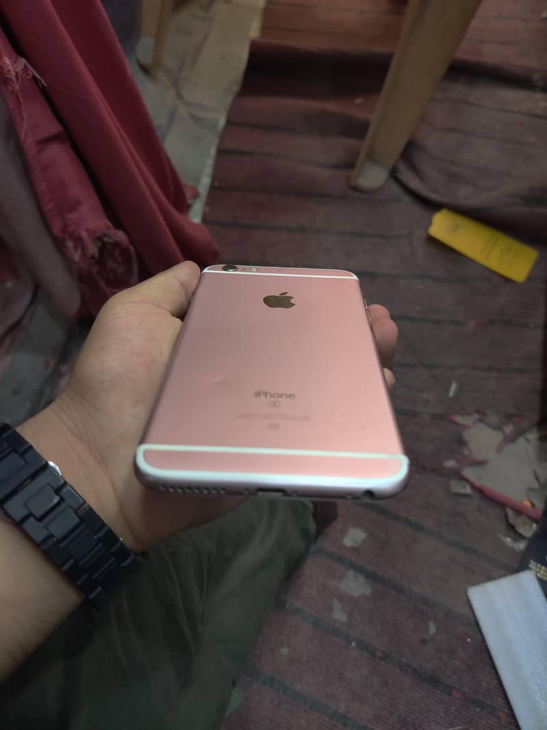 iphone 6S plus 2