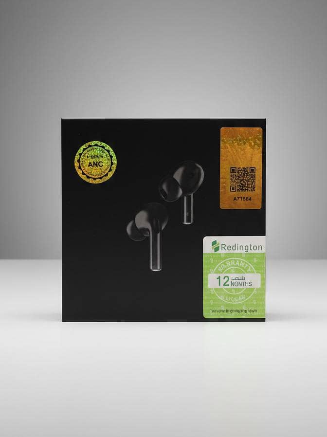 Pro 2 Earbuds 1