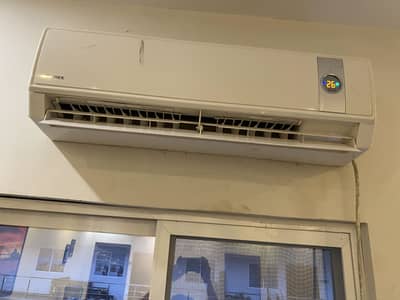 Gree simple ac 1.5 ton