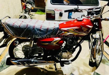 Honda CG 125 | Model 2025 | Red Color | Bike Honda 125 | 800 Km Use
