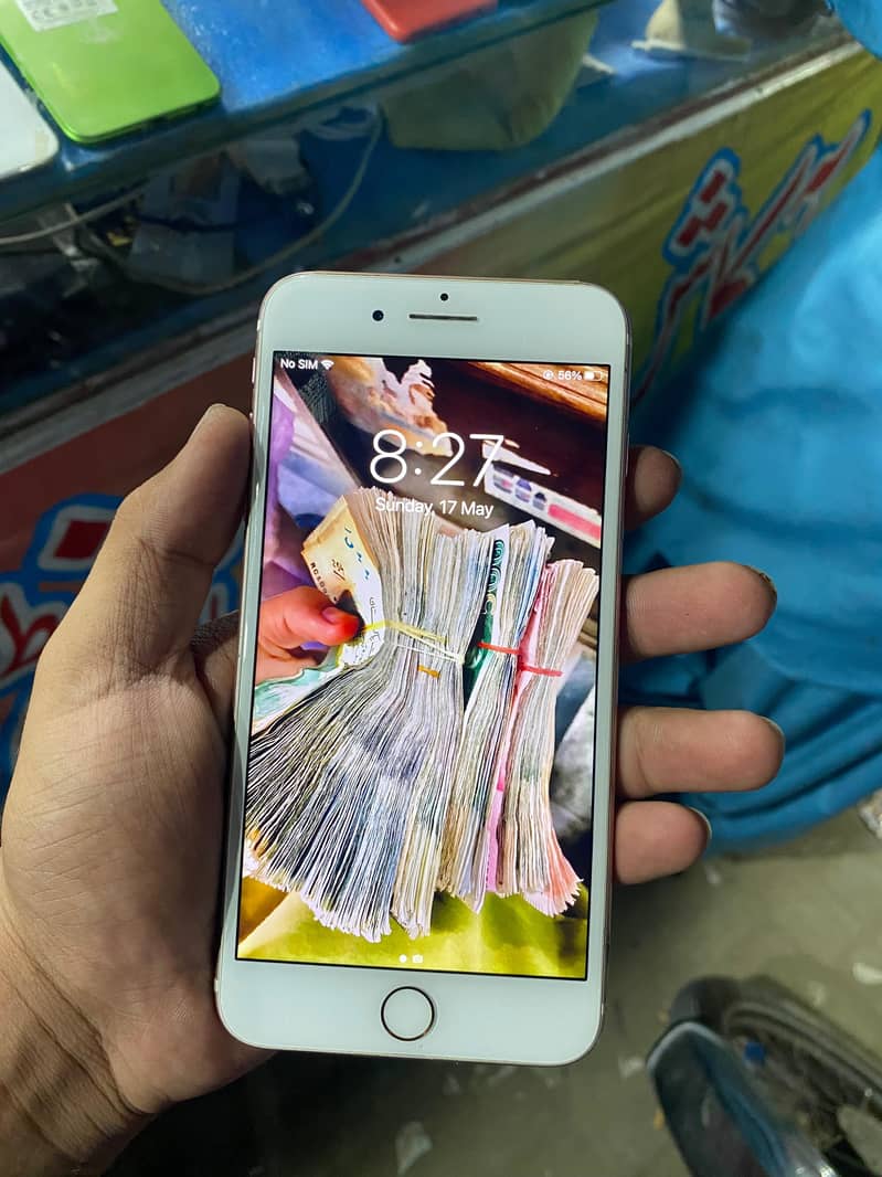 Apple iPhone 7 Plus 5