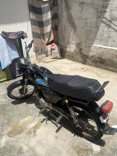 Used hy bilkul thik chlti hy engen me koi msla ni he