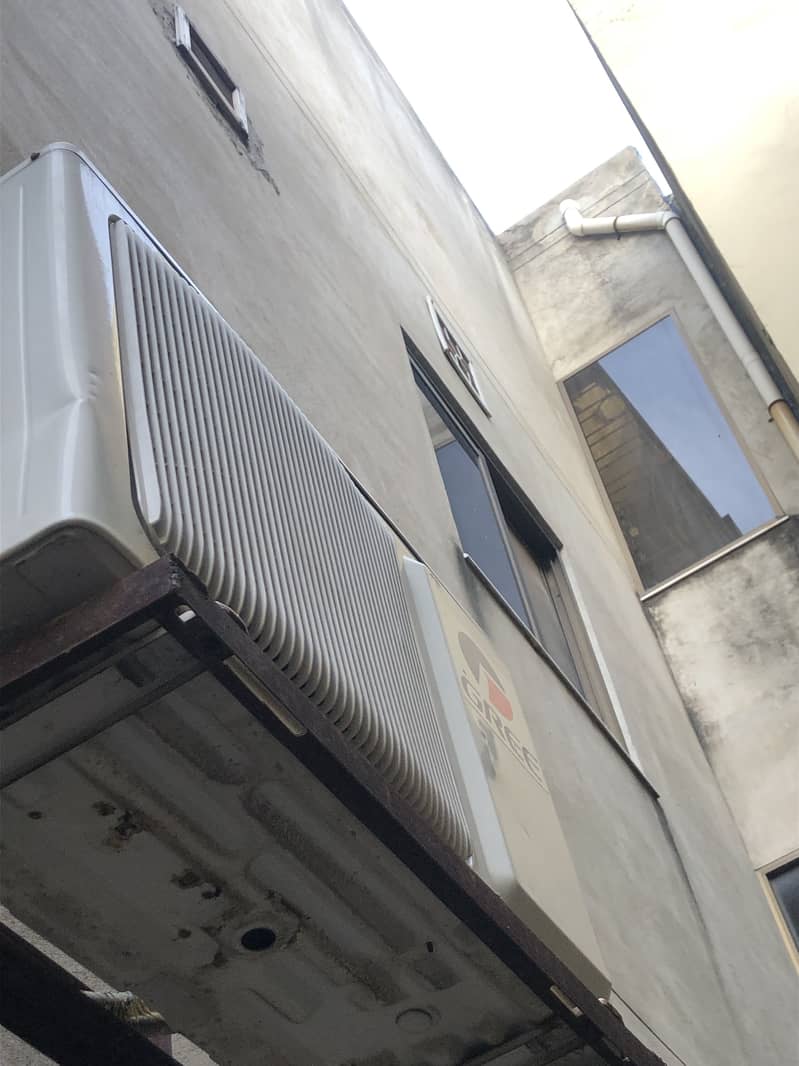 Split AC 0