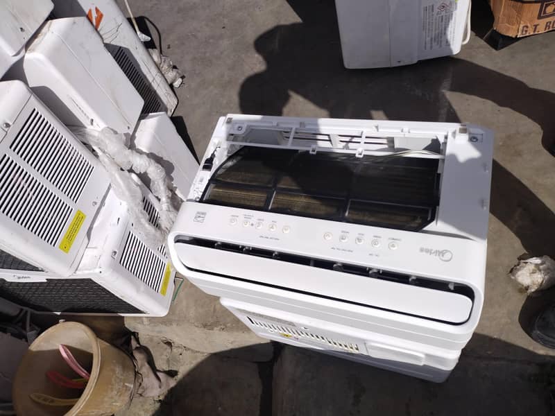 Window AC with turbo function 2