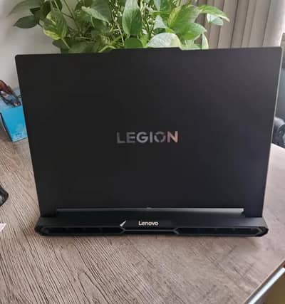Lenovo Legion Pro 7 – RTX 5090 Beast Edition 