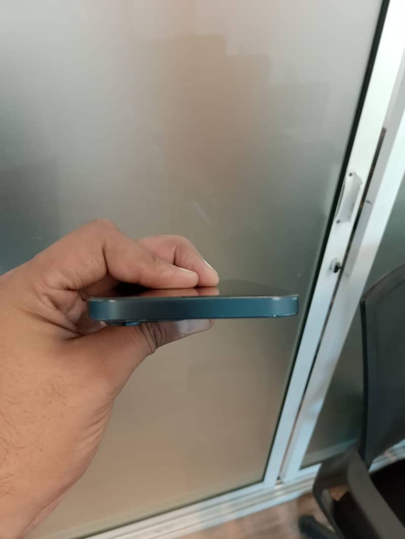 iPhone 12 Pro Max 3