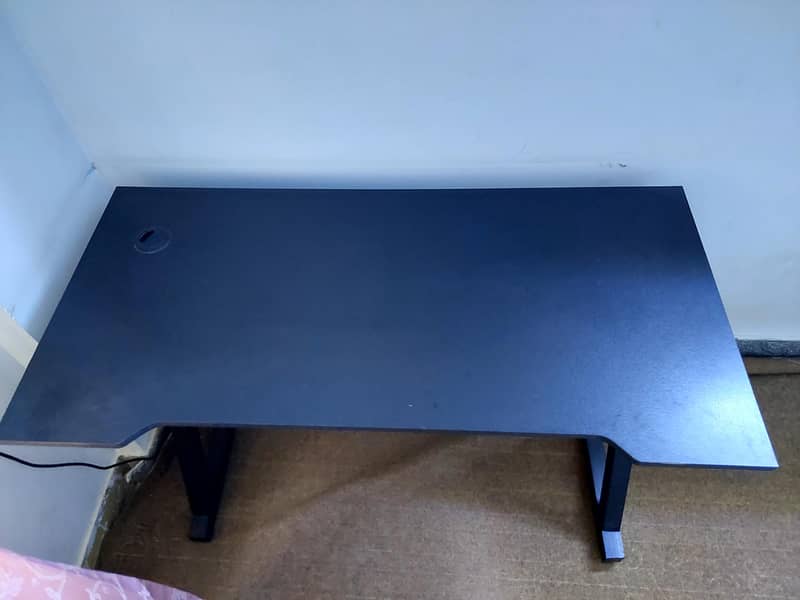 Computer Table & Chair 3