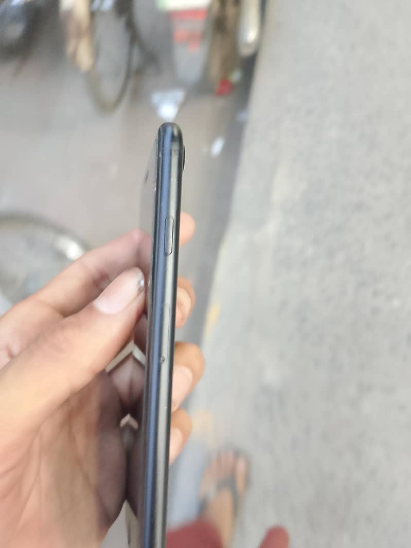 IPHONE 7 2