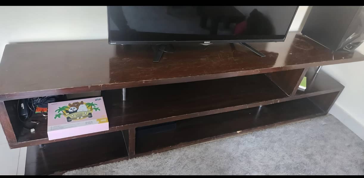 TV Console 1