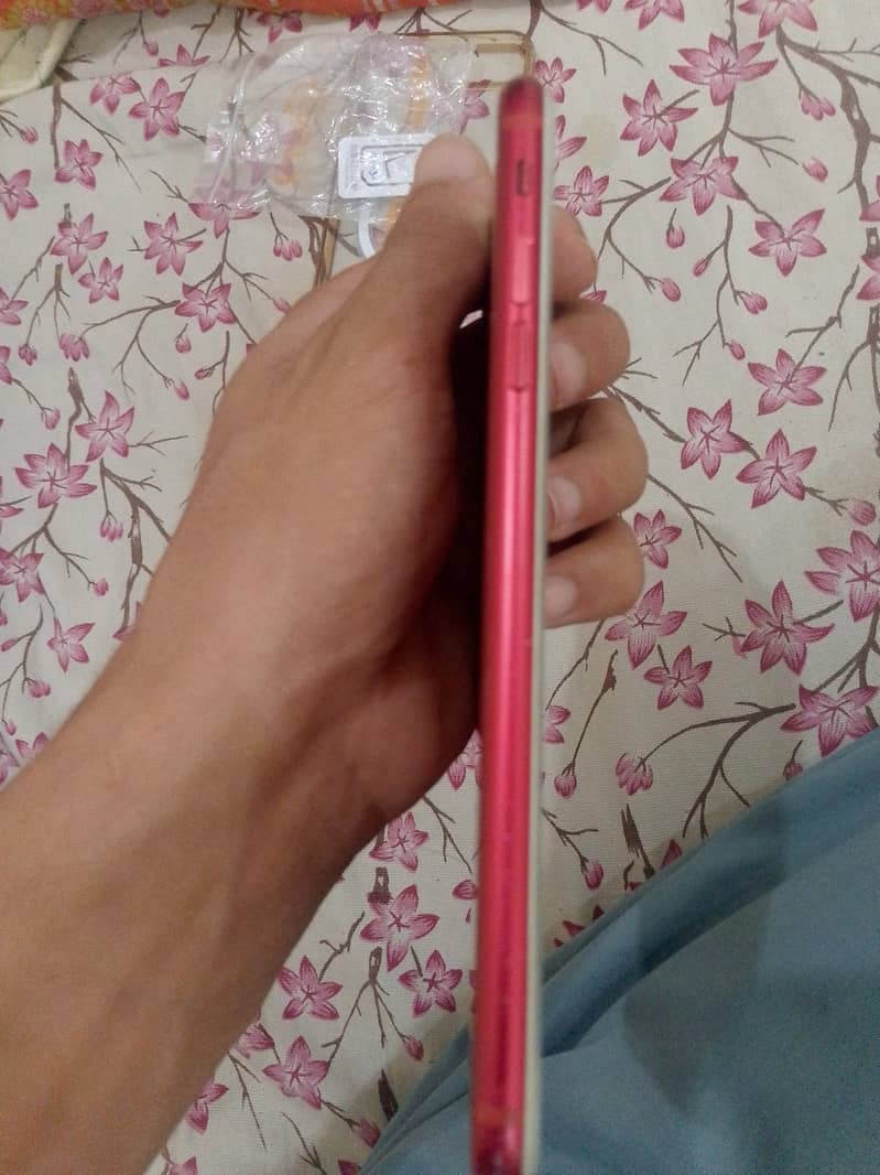 Apple iPhone 8 Plus 2