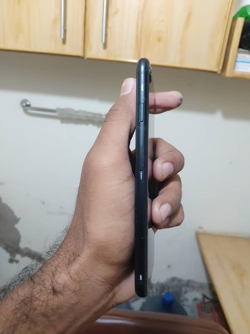 iphone SE 2nd generation 2