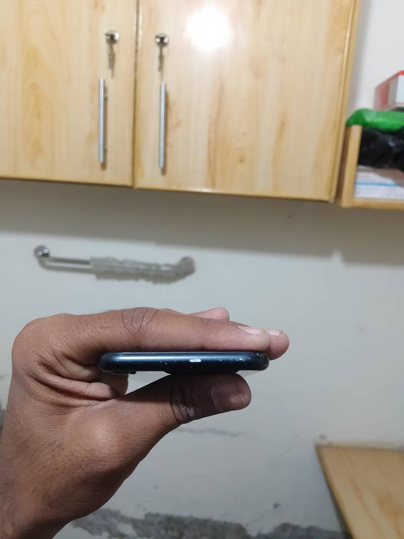 iphone SE 2nd generation 5