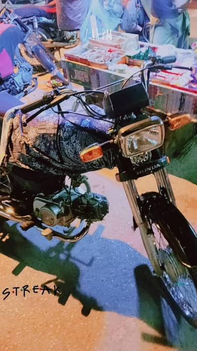 Honda CD 70 2024