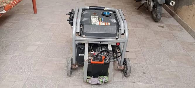 Hyundai 3.5KV generator available for sale in excellent condition.