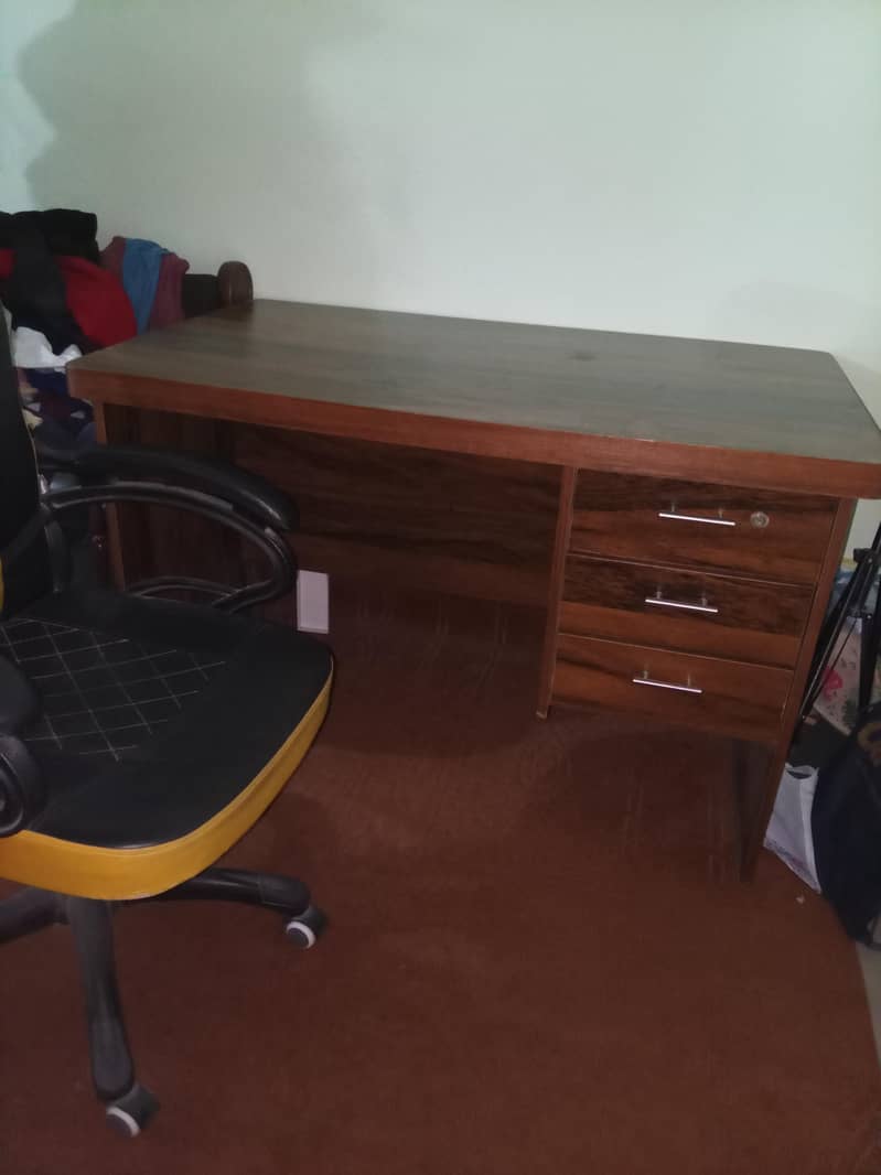 computer table 6