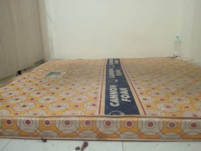 Canon king size mattress (urgent for sale)