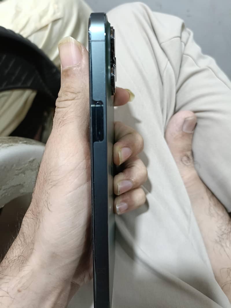 iphone 13pro max 4