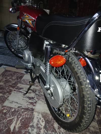 Honda CG 125 2025