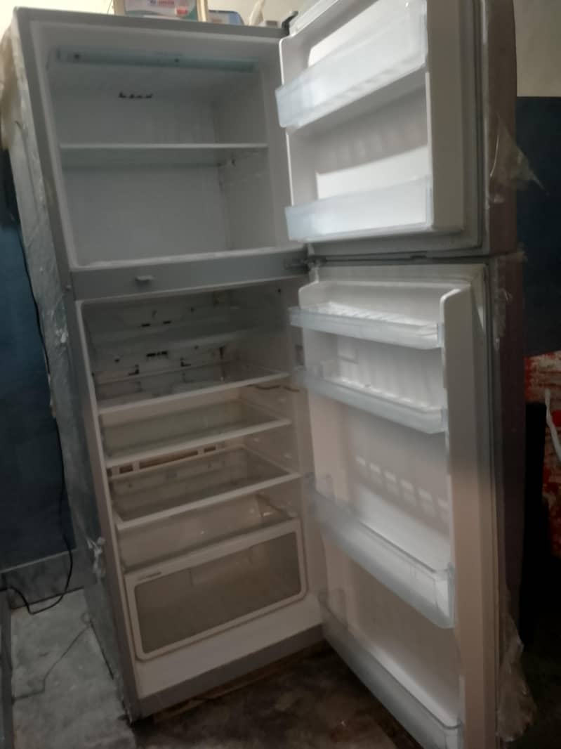 Hitachi Big Size Refrigerator – Inverter Double Door Fridge 0