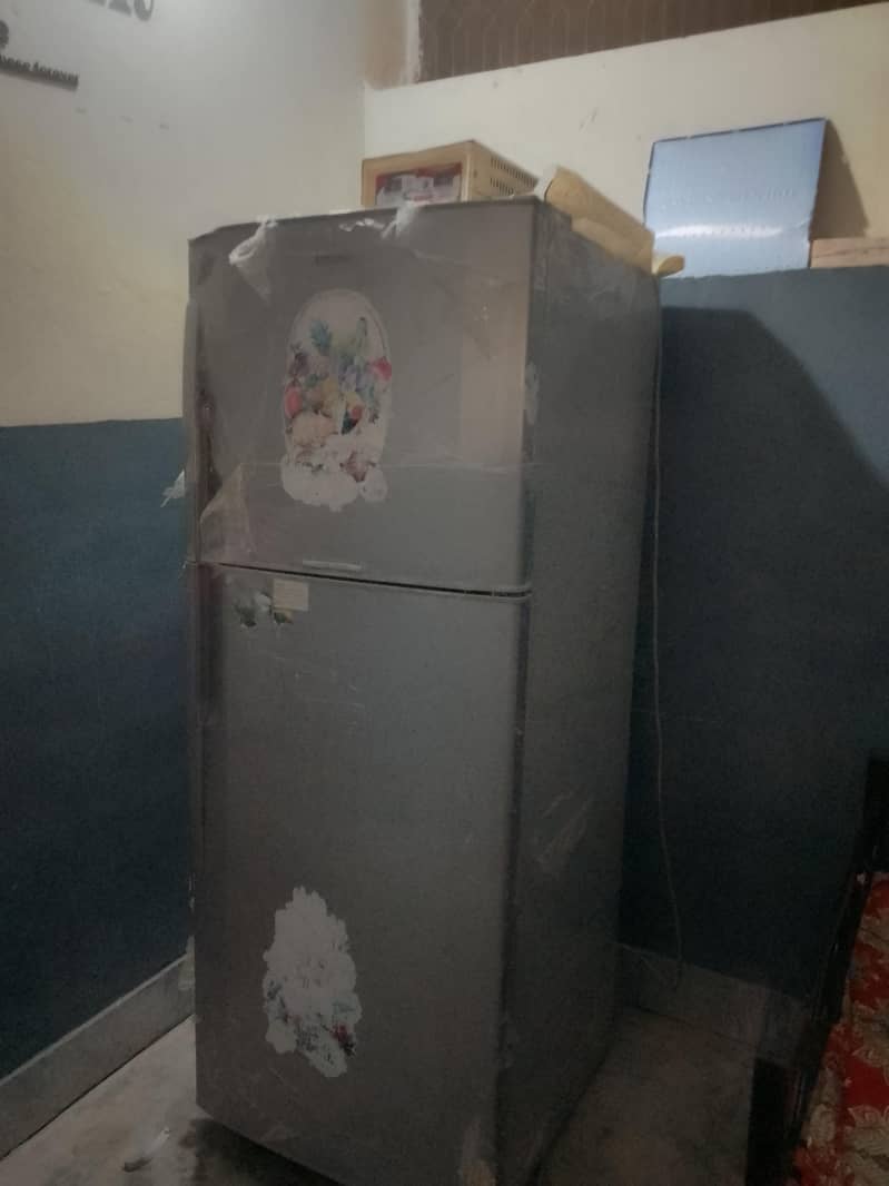 Hitachi Big Size Refrigerator – Inverter Double Door Fridge 2