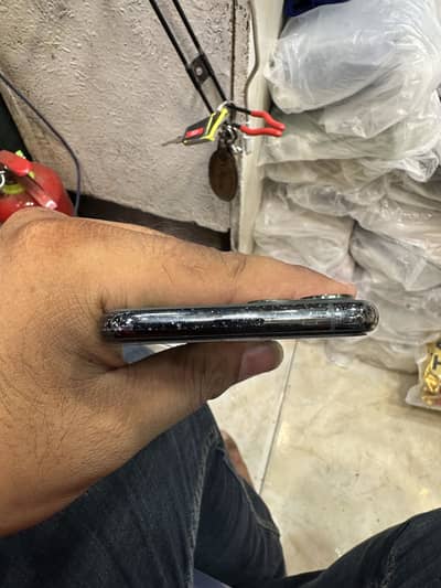 Iphone 11 pro pta approve 256gb