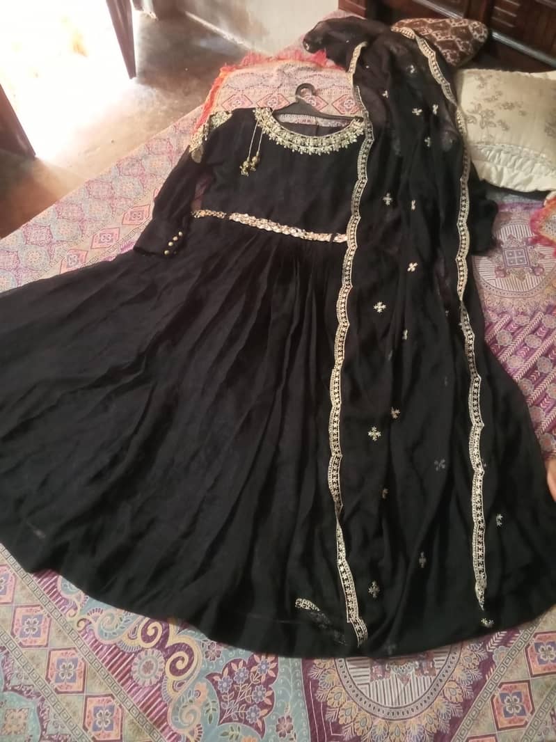 good condition maxi . . 0