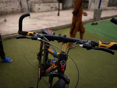 TREK IMPORTED CYCLE DUAL DISK BRAKES 10/10