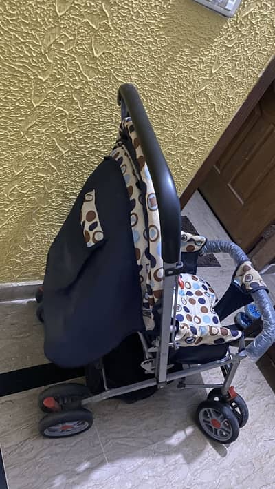 Baby Stroller / Pram in Good Condition – Lightweight & Comfortable