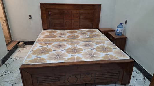 Bed, Dressing, Iron Stand