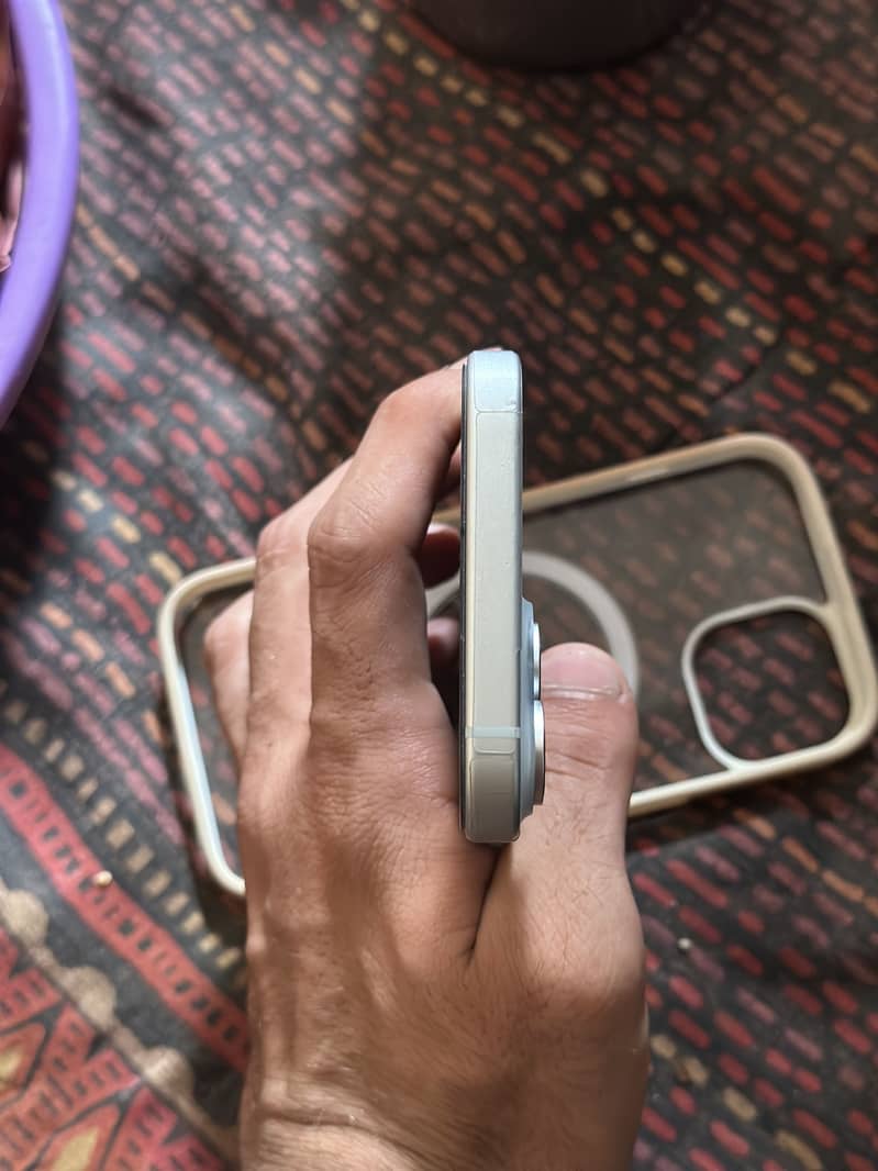 iPhone 15 JV 6